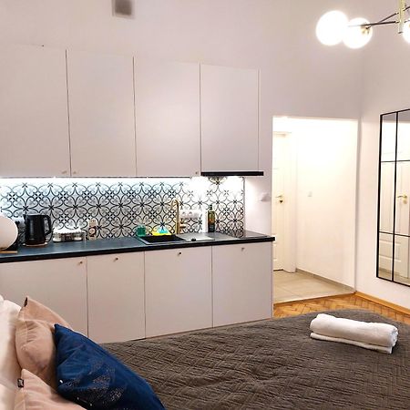 Unique Style Apartments Old Town - 25 Min From The Airport - By Homelike Kraków Exteriör bild