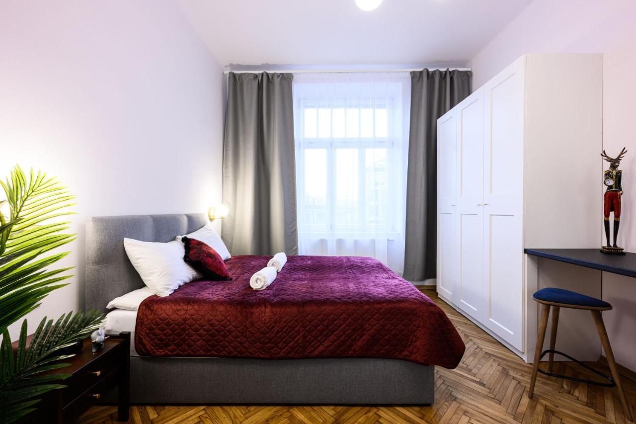 Unique Style Apartments Old Town - 25 Min From The Airport - By Homelike Kraków Exteriör bild