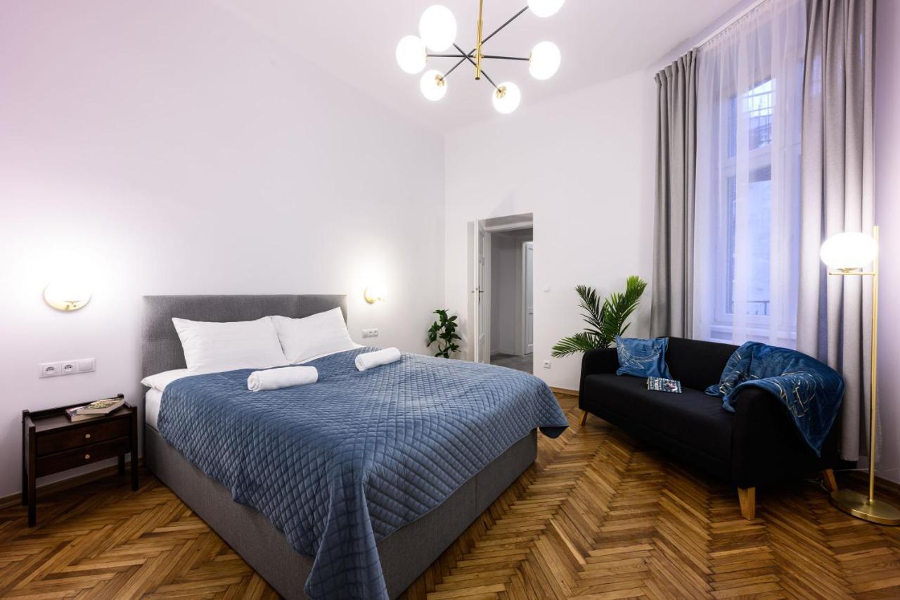 Unique Style Apartments Old Town - 25 Min From The Airport - By Homelike Kraków Exteriör bild