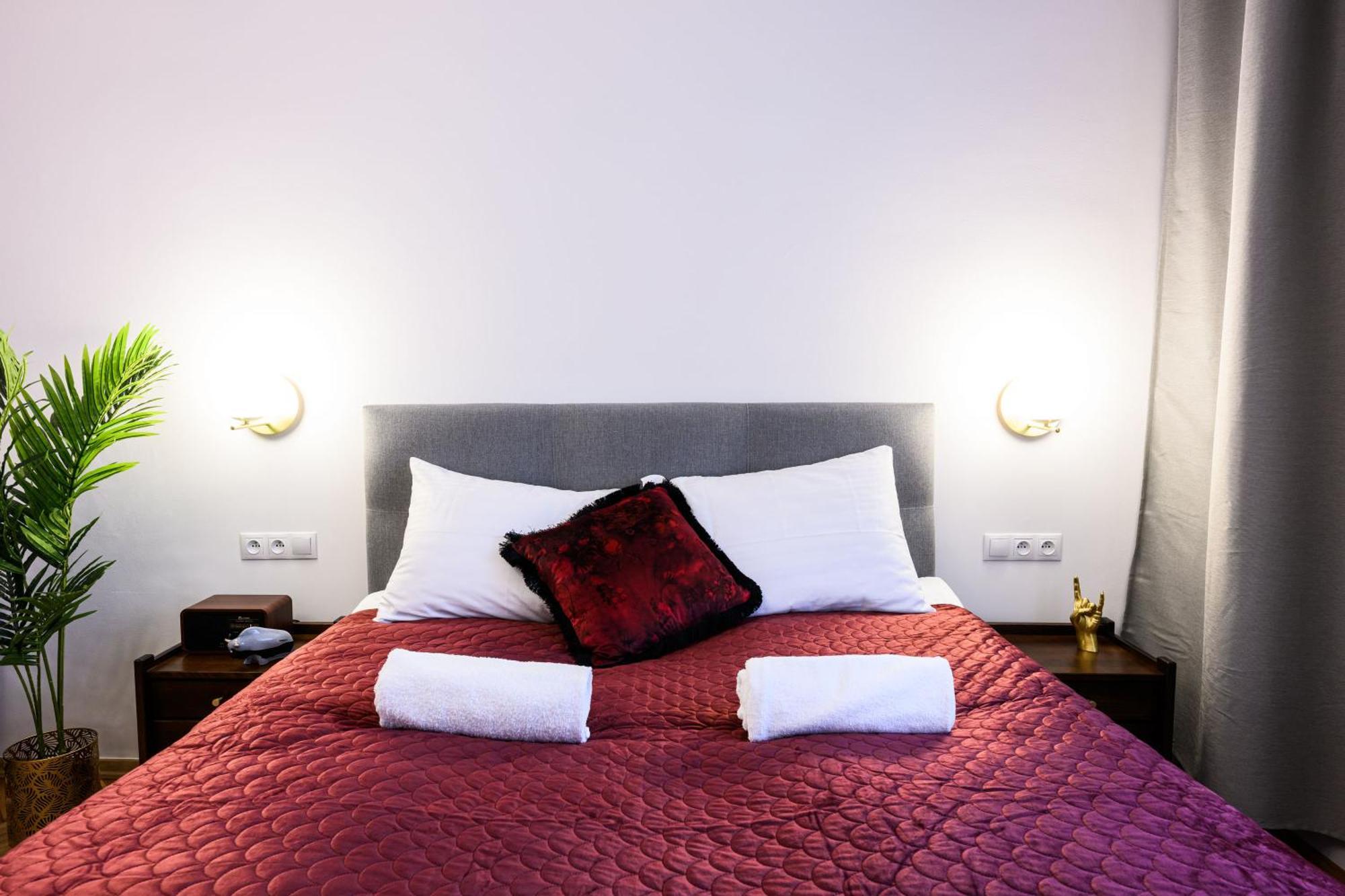 Unique Style Apartments Old Town - 25 Min From The Airport - By Homelike Kraków Exteriör bild